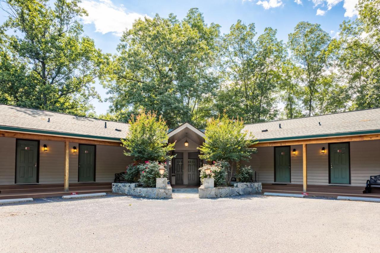 Halesford Harbour Resort - Smith Mountain Lake Moneta エクステリア 写真