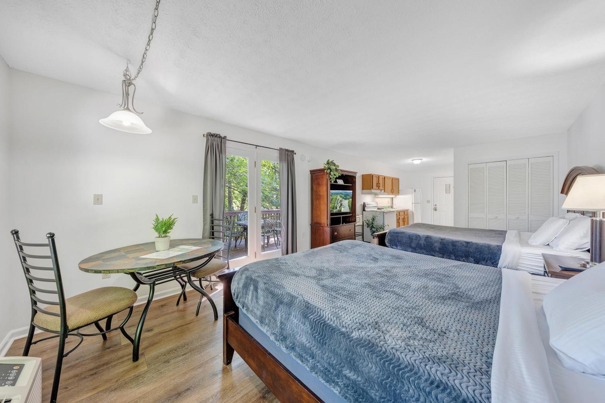 Halesford Harbour Resort - Smith Mountain Lake Moneta エクステリア 写真
